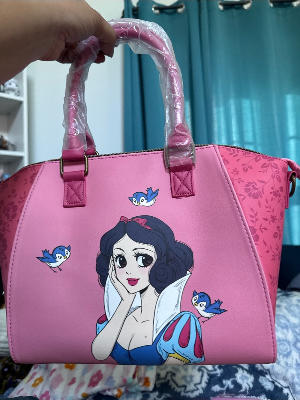 Loungefly snowwhite handbag